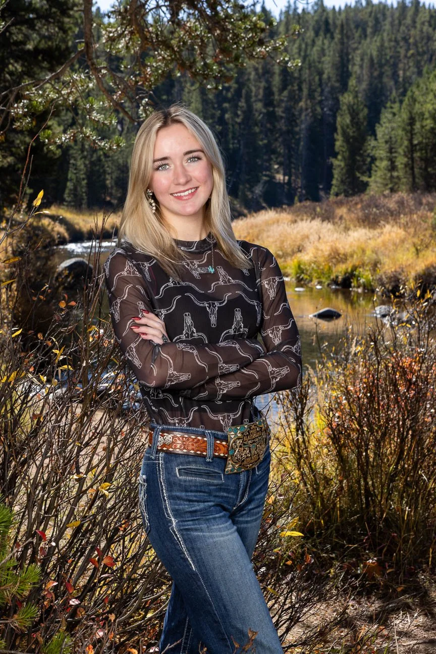 Location senior portrait photographer.