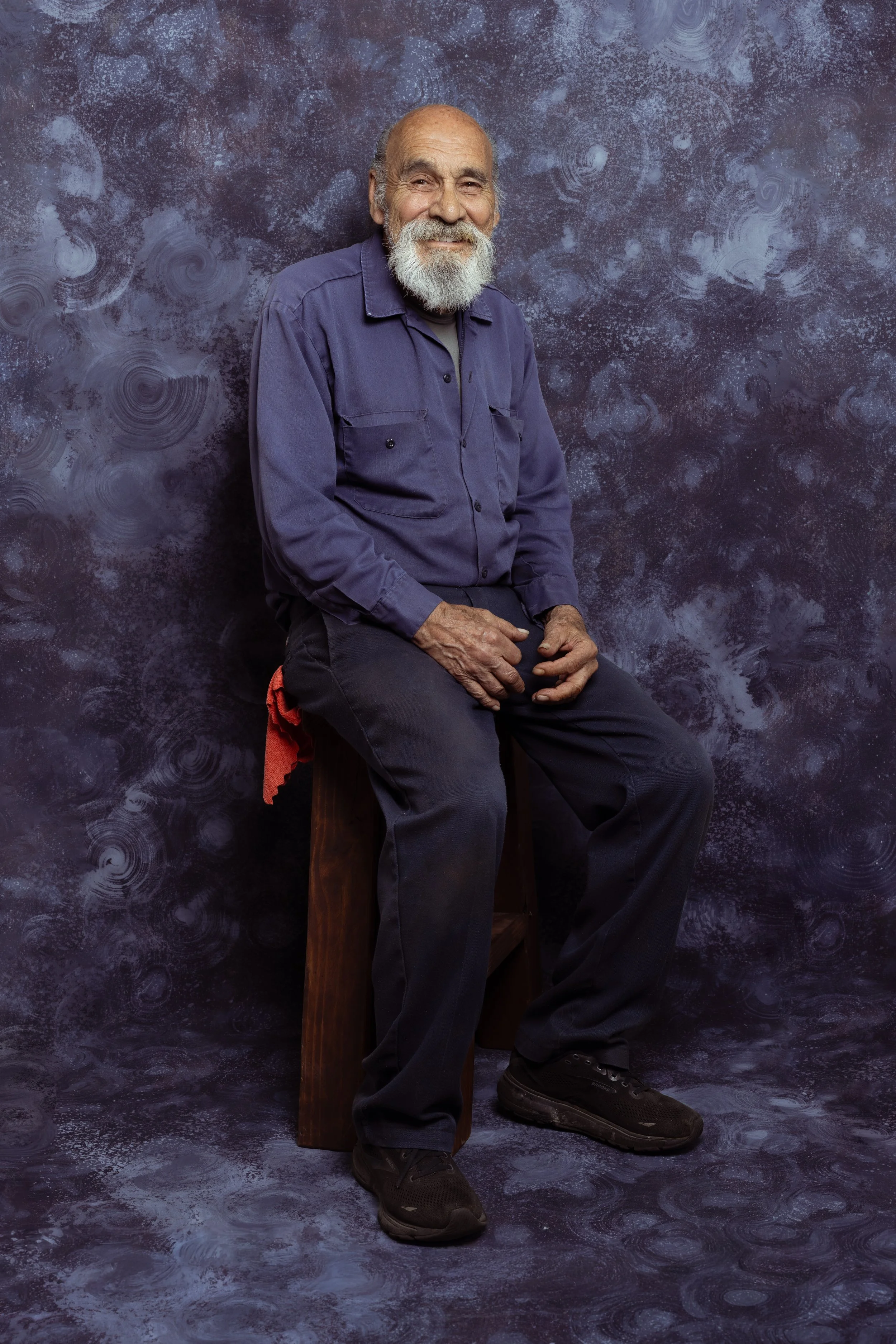 Las Manos (The Hands)