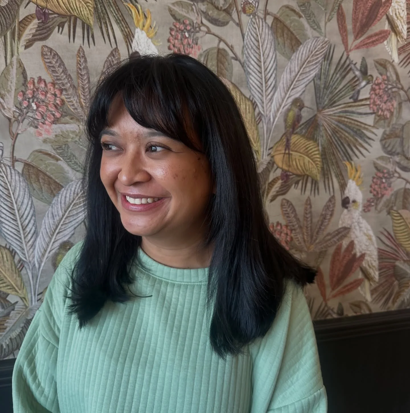 Brunette &amp; B A N G S #clevelandrazorcuts #clevelandcurlycuts #clevelandhair