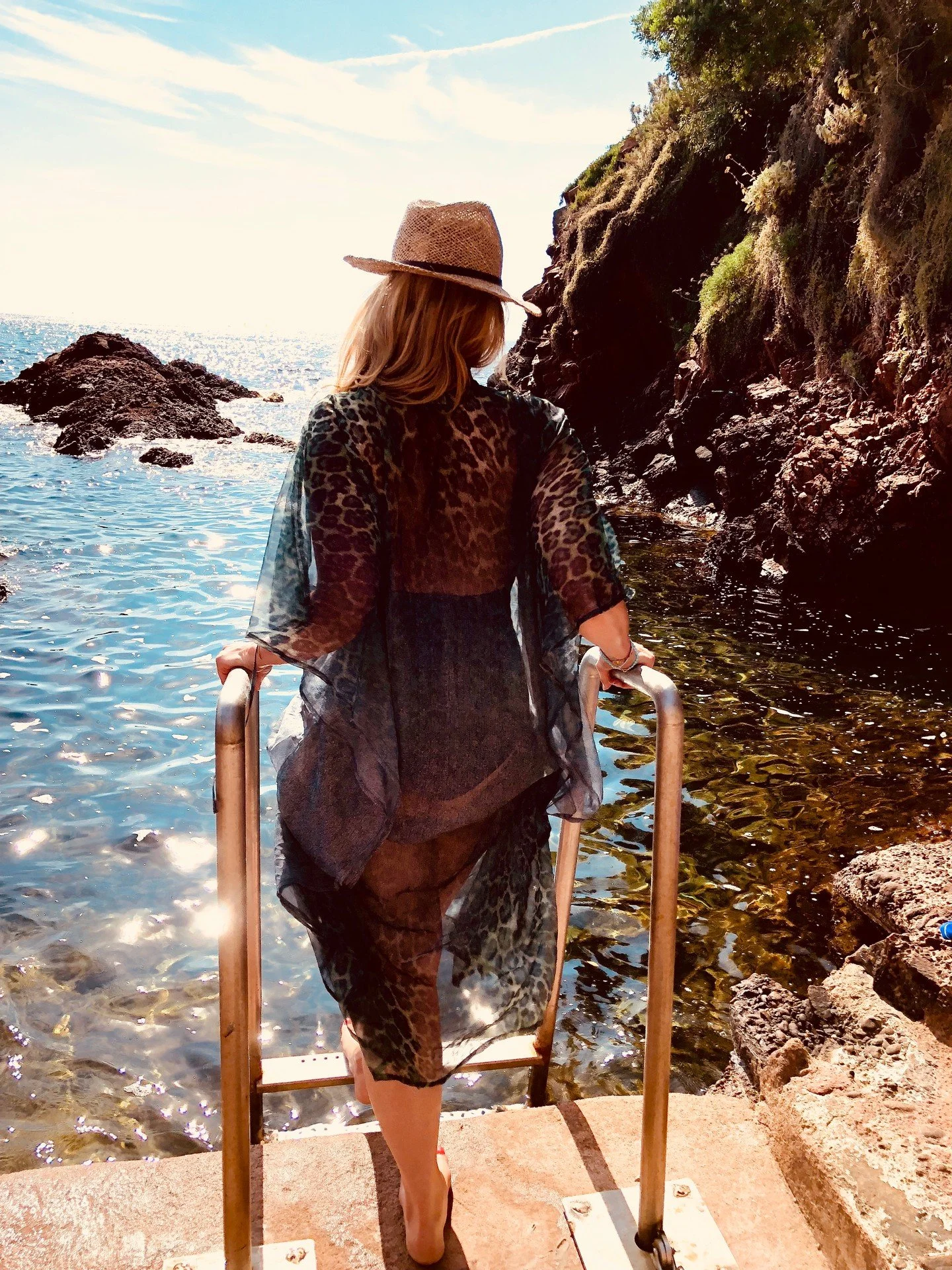 Still waiting for that UK passport &hellip; but in the meantime, here&rsquo;s a little story. 

Some of us believe in karma, others don&rsquo;t. Some of us believe in previous lifetimes, others don&rsquo;t. Some of us believe that time is not linear,