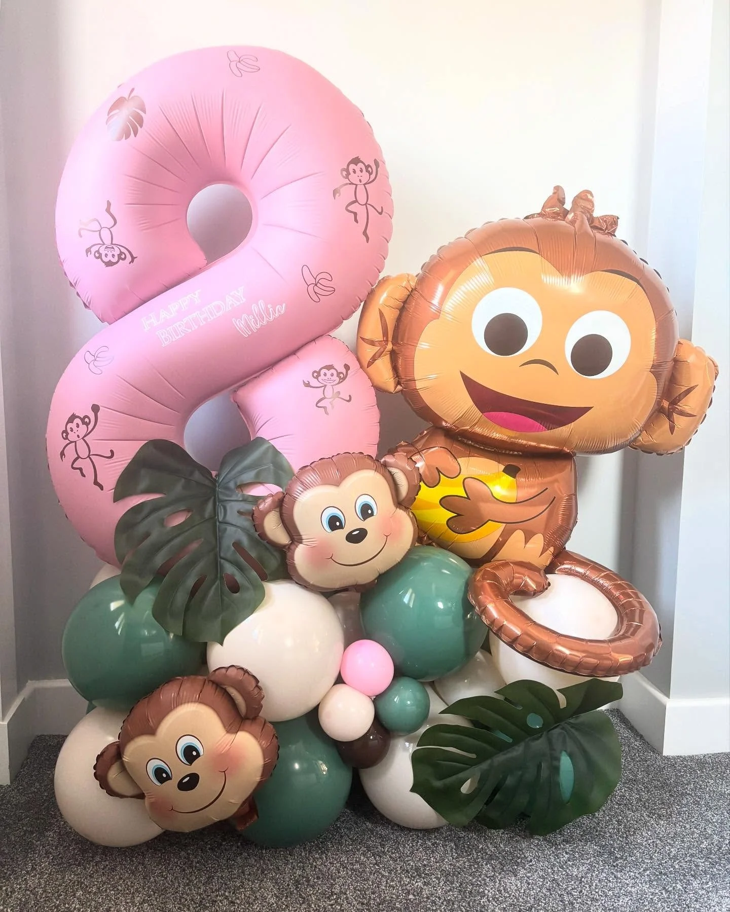 numbered stack, a second order for Millie&rsquo;s 8th birthday! 🐒🌴8️⃣ #birthday #numberstack #8thbirthday #balloonstylist #balloons🎈 #balloonartist #animals #monkey #nature #stack #number #dumfries #local #business #happybirthday