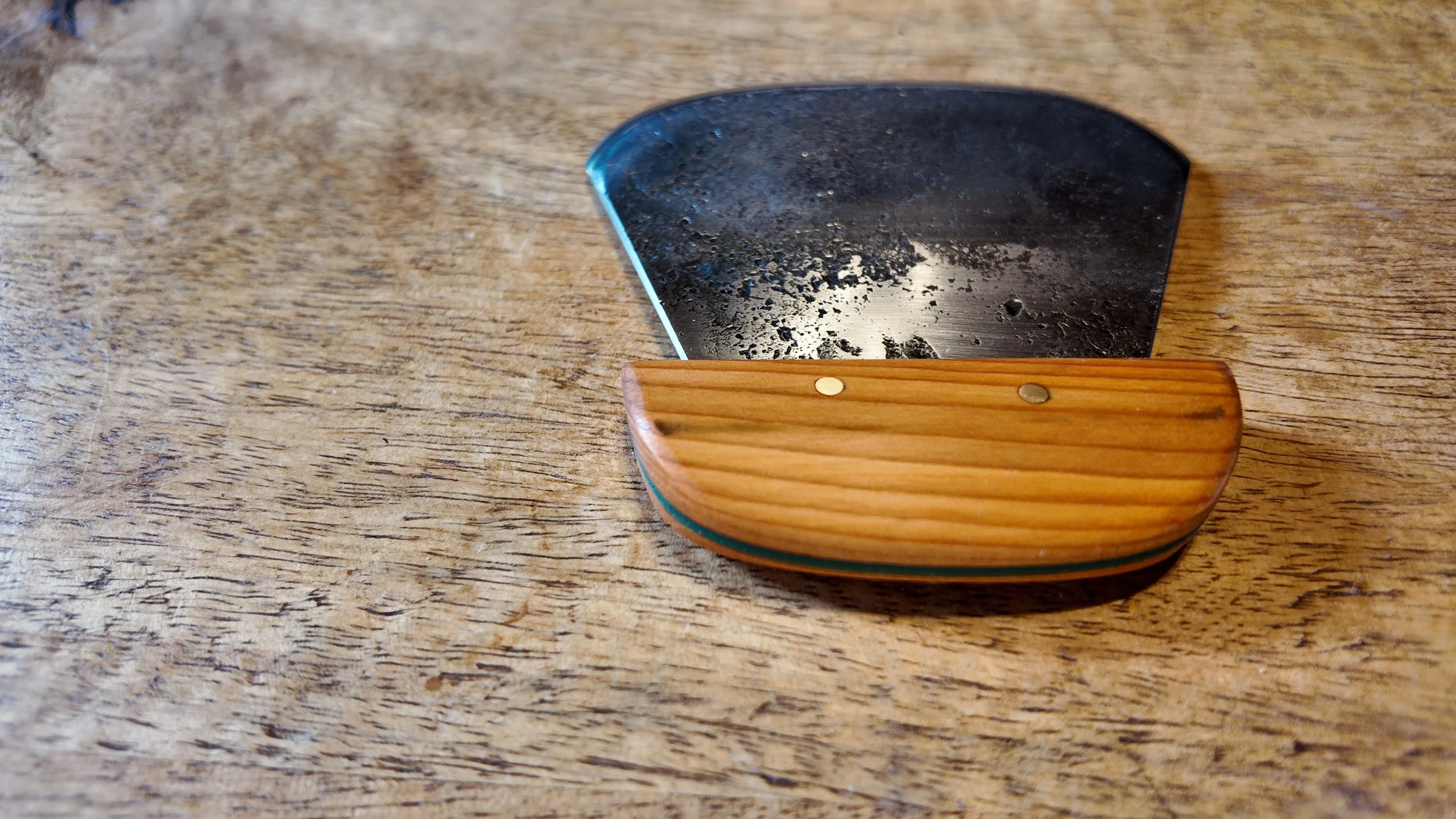 Mini Head Knife – Double Bevel Dry Scraper & Softener - Handle Detail.JPG