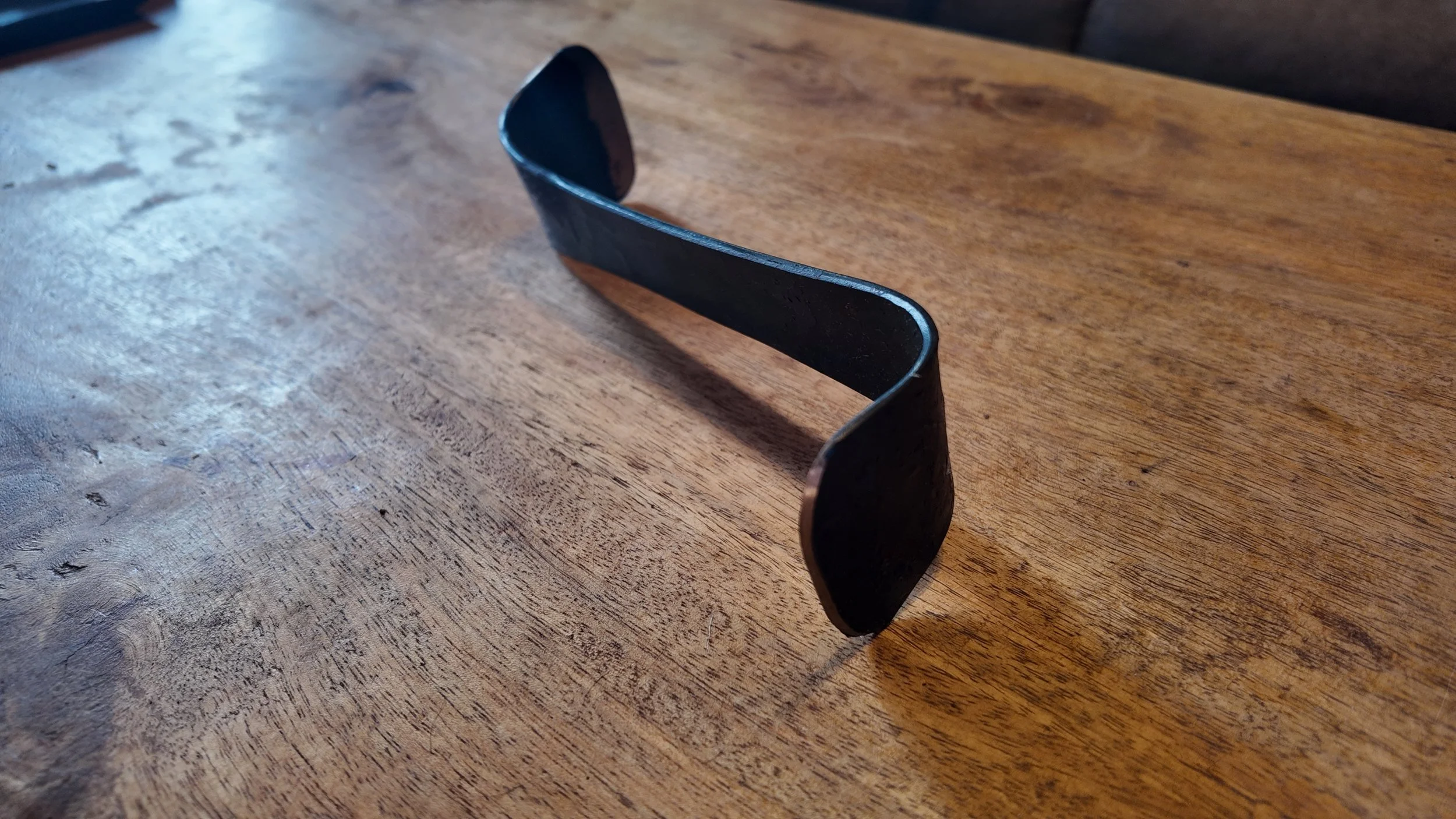 S Scraper – Heavy-Duty Hide Tanning Tool - Side View.JPG