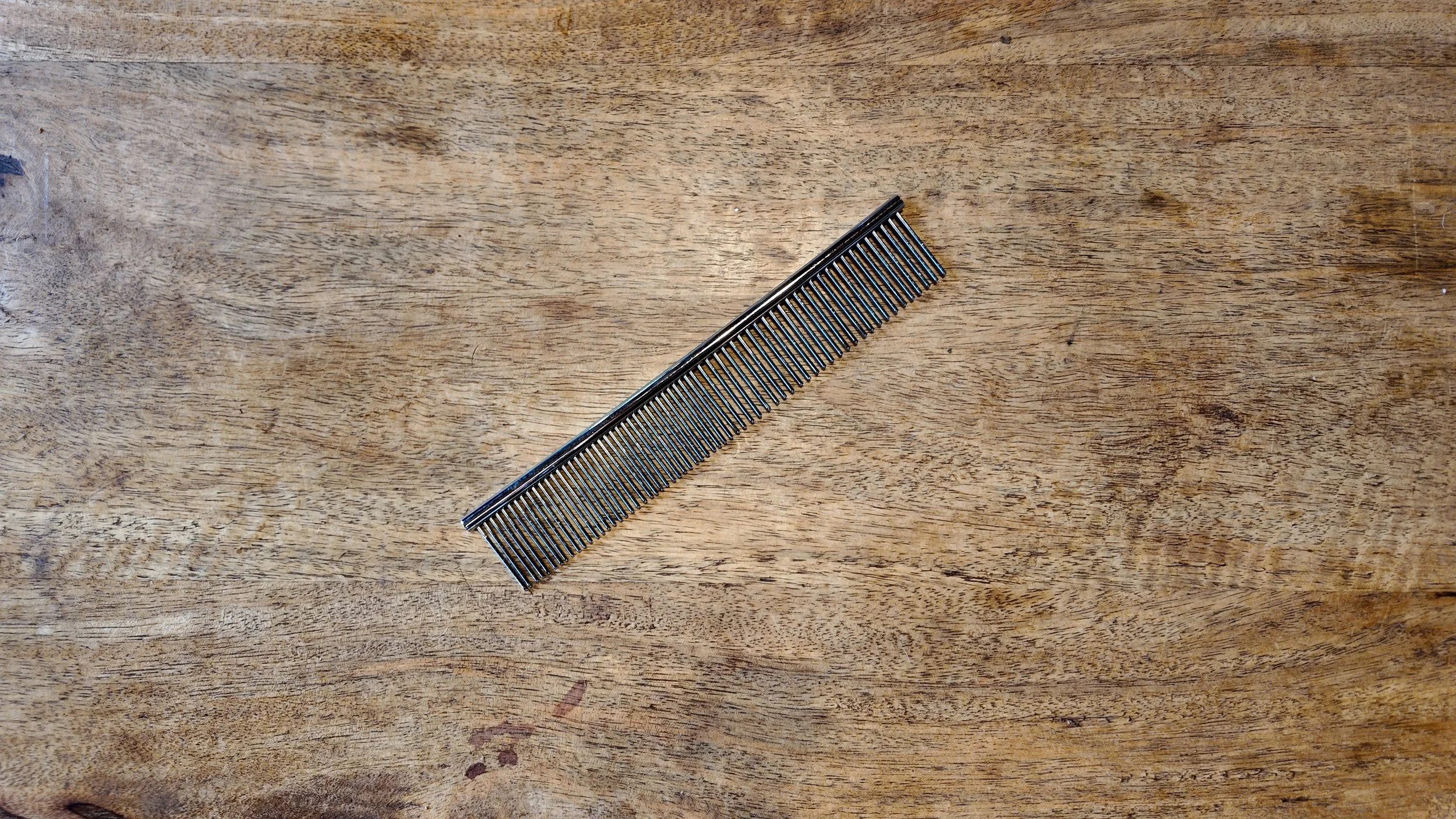 Wool Comb – Sheepskin Grooming Tool - Top View.JPG