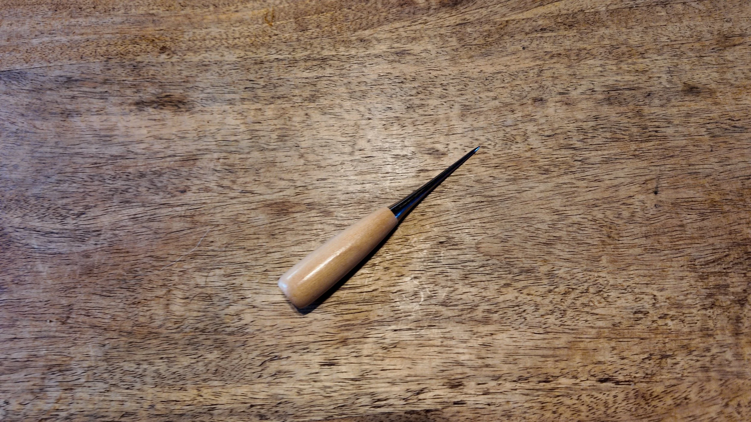 Awl – Framing & Sewing Tool for Hide Tanning - Side View.JPG