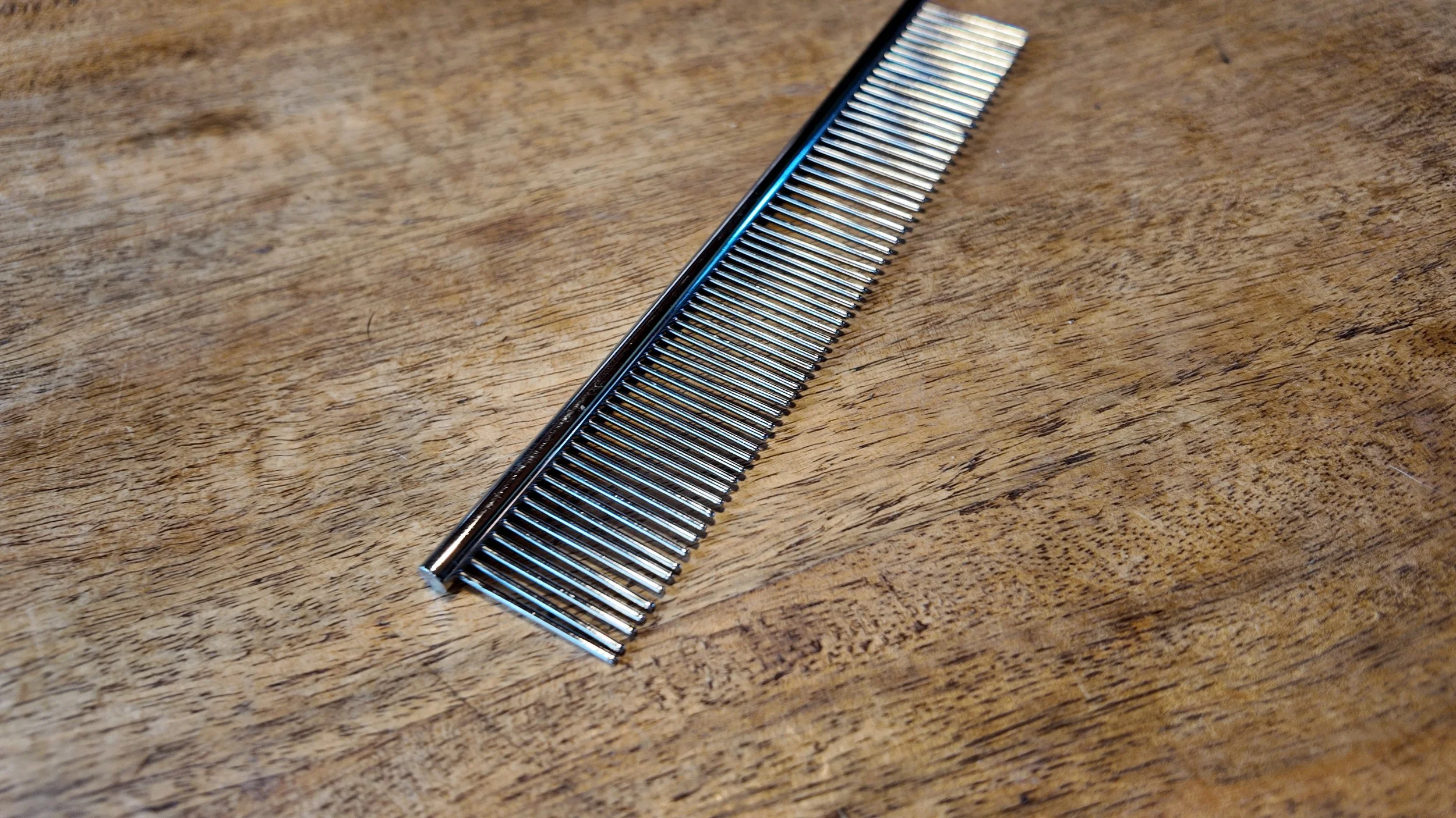 Wool Comb – Sheepskin Grooming Tool  - Side View.JPG