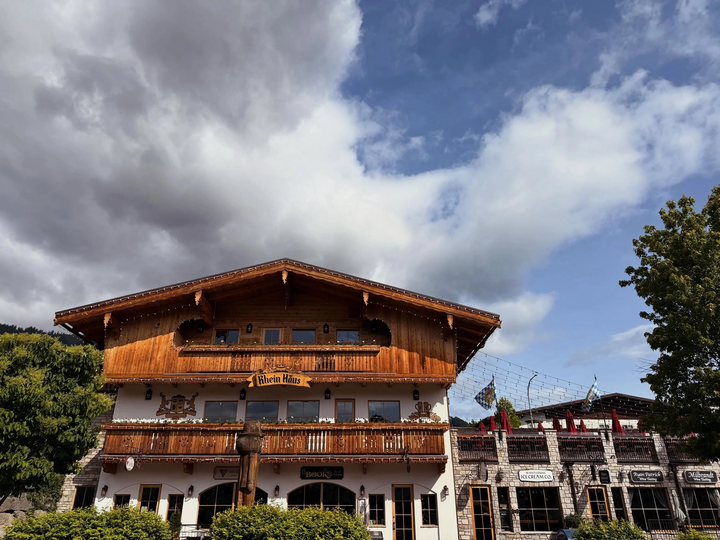Will we see you in Leavenworth this week?! ☀️🕶️
