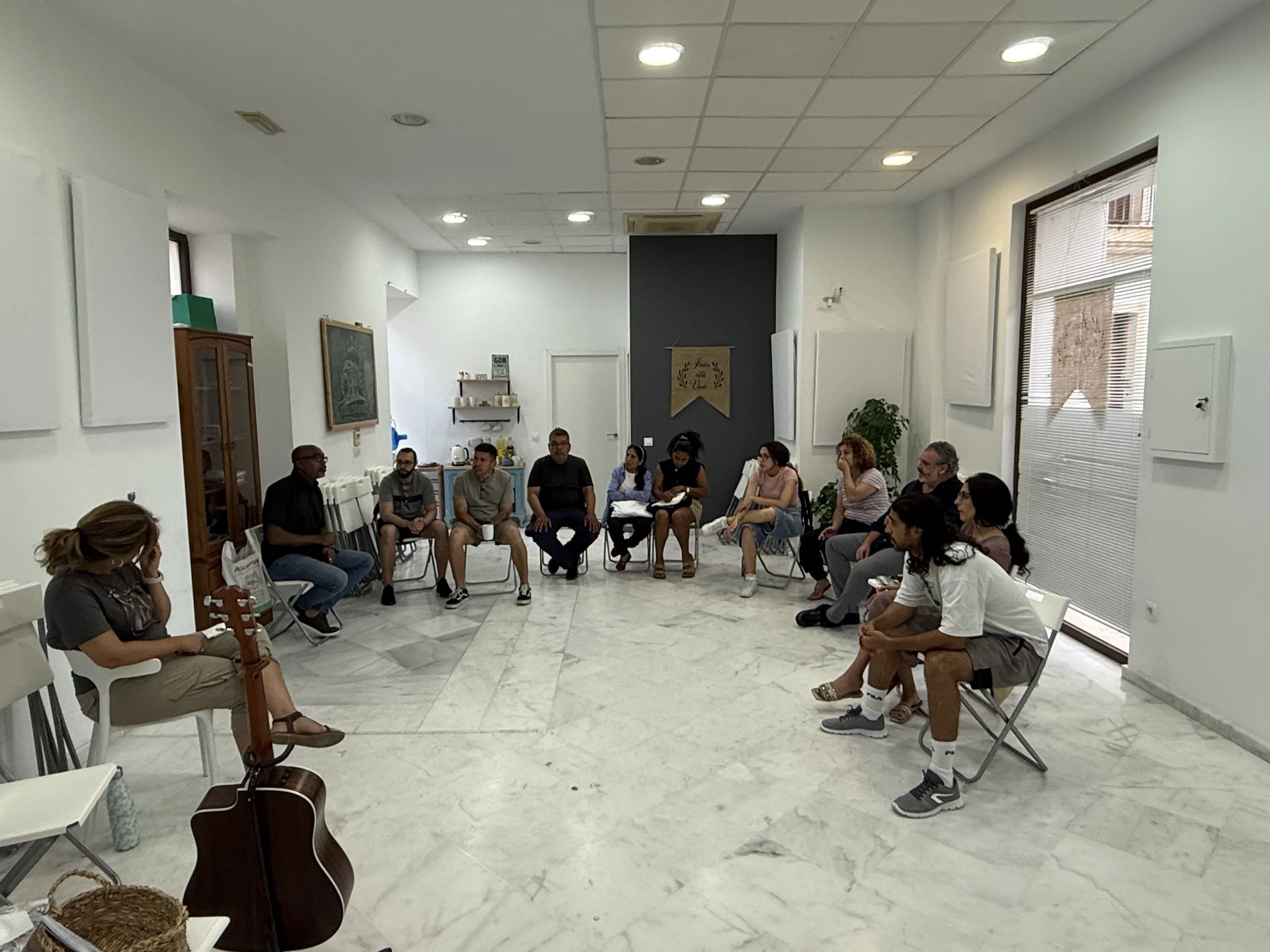 Reunión de Oración y Adoración Presencial