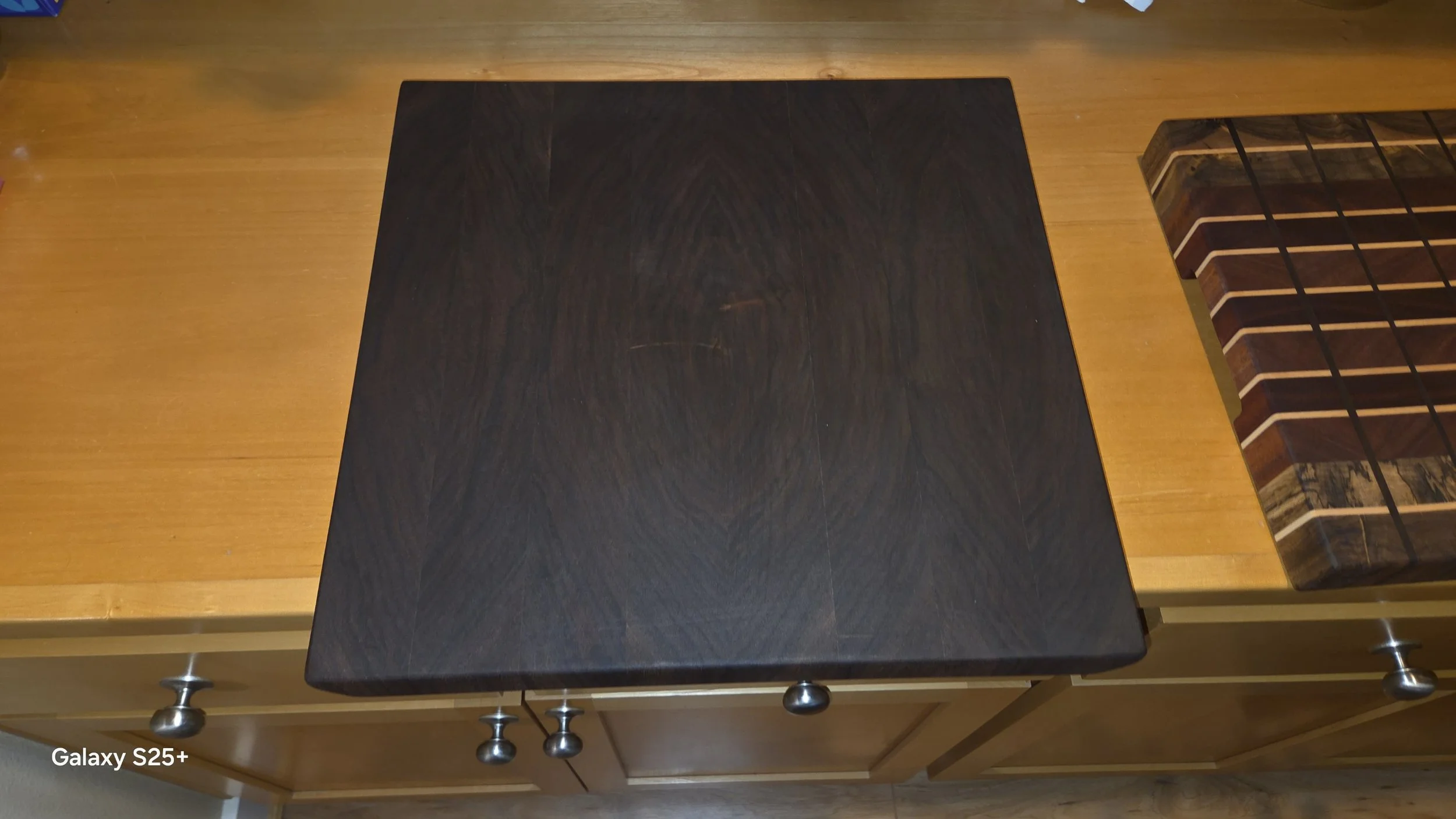 Premium Walnut End Grain Cutting Board