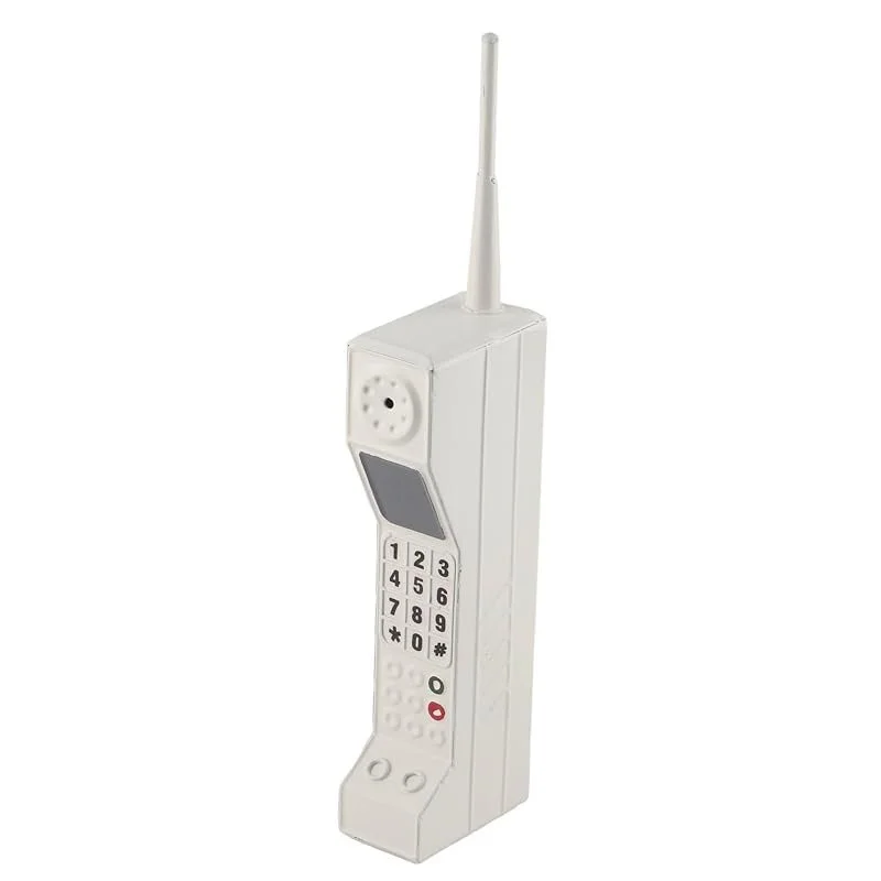 111_leopacat-retro-brick-cell-phone.jpg