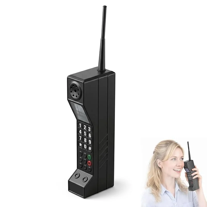 070_trouvaille-retro-brick-cell-phone.jpg