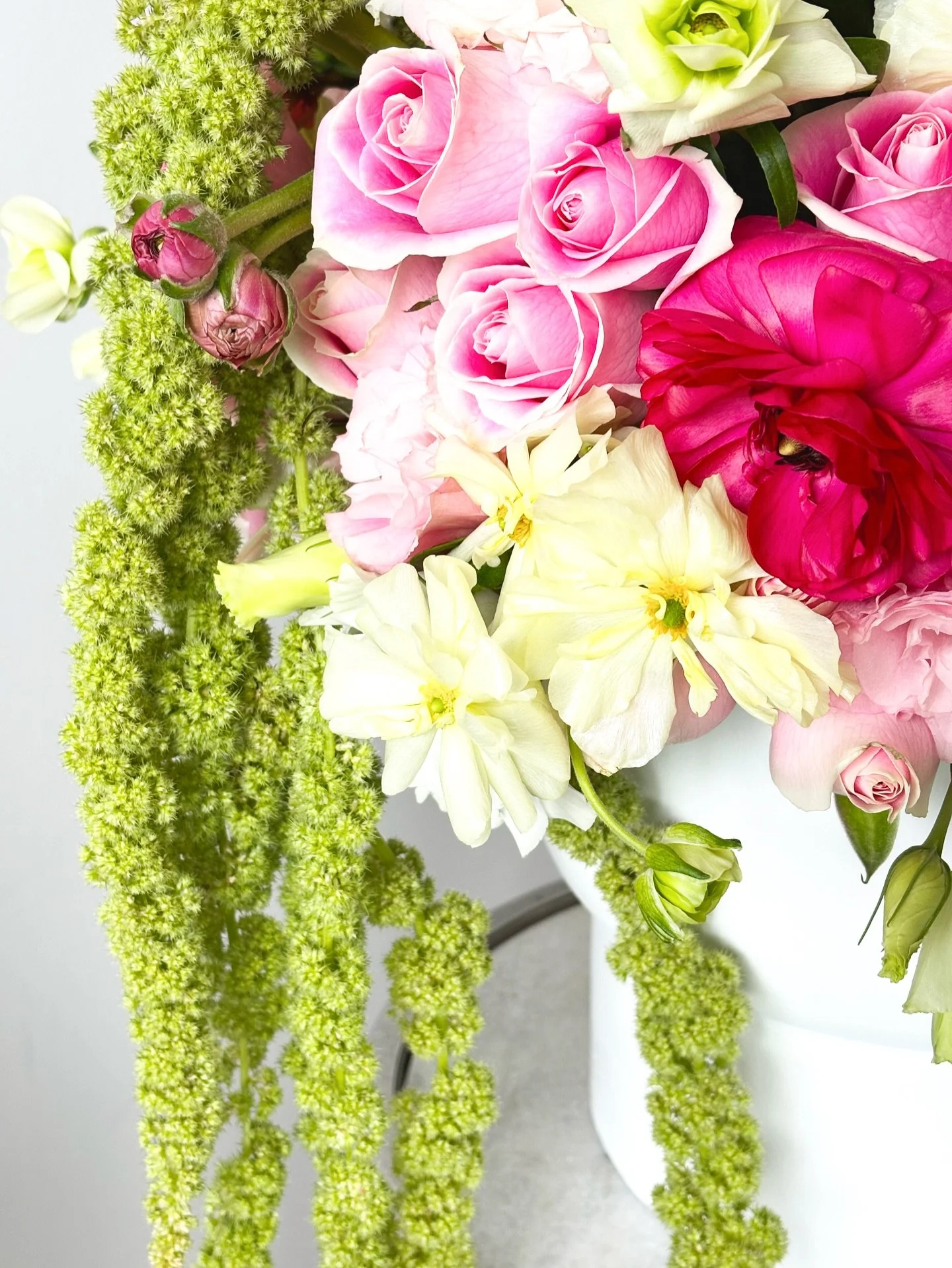 Colores intensos, texturas que mandan y un dise&ntilde;o que no pasa desapercibido.

#MaisonLaFlor #ChicBlooms #LuxuryFlowers #BoldAndBeautiful #ArteFloral #DesignWithStyle #Flower