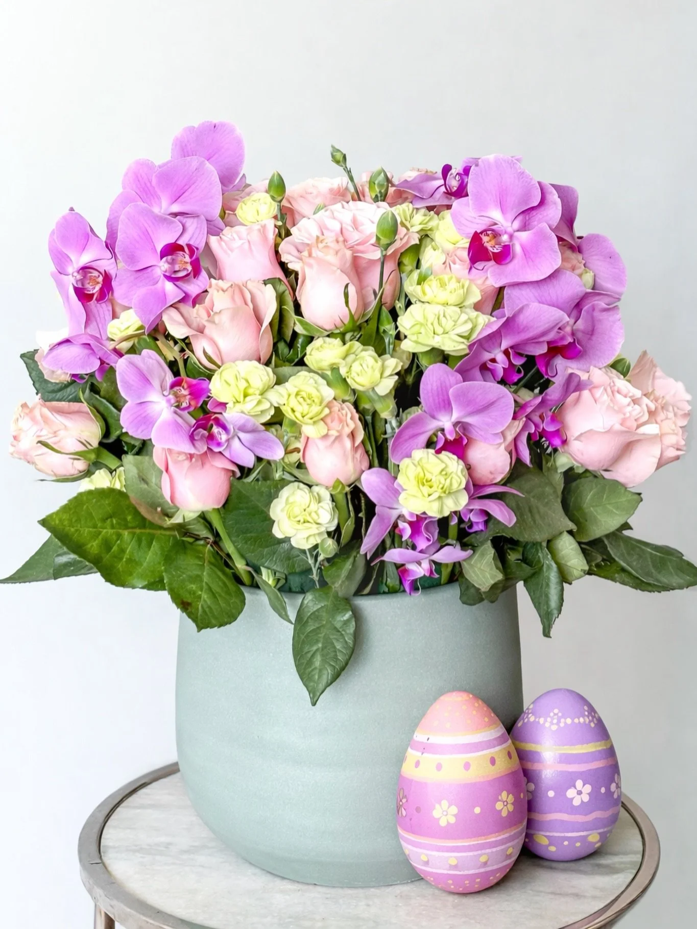 Happy Easter, where beauty blooms softly and every detail feels like a celebration of life.

En Maison La Flor, creemos en los momentos que florecen con intenci&oacute;n, en los colores que elevan el alma y en la elegancia que se siente sin esfuerzo.
