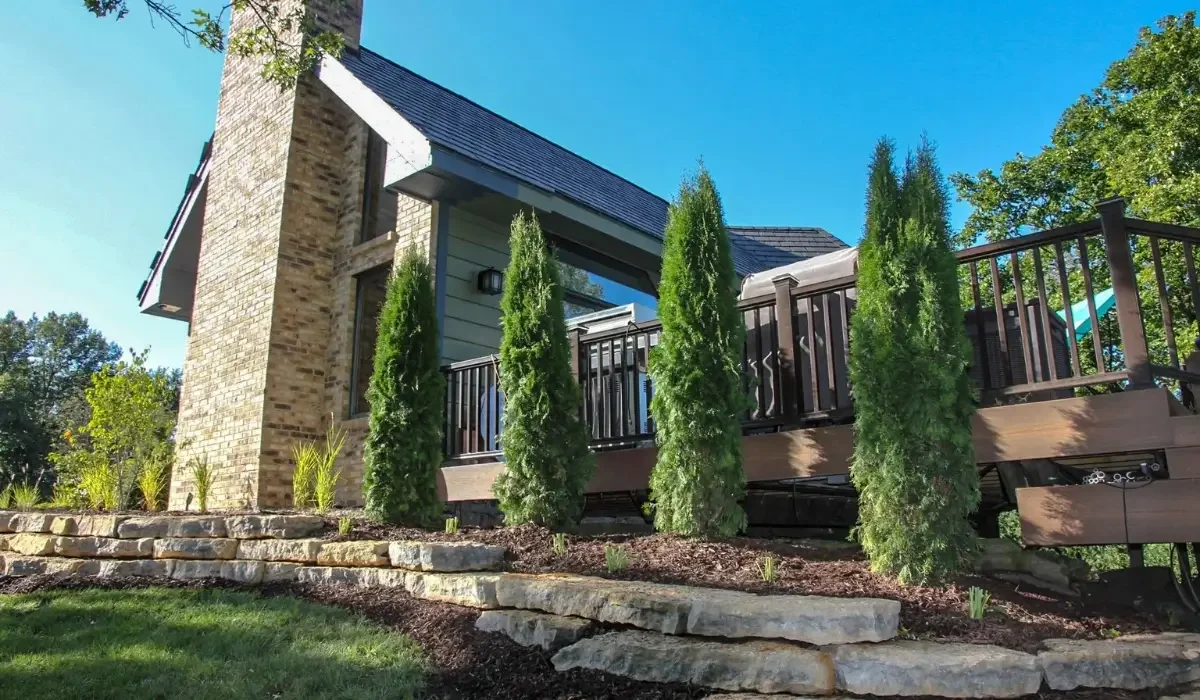 Retaining Walls That Work: Combining Function and Beauty in Sloped Landscapes