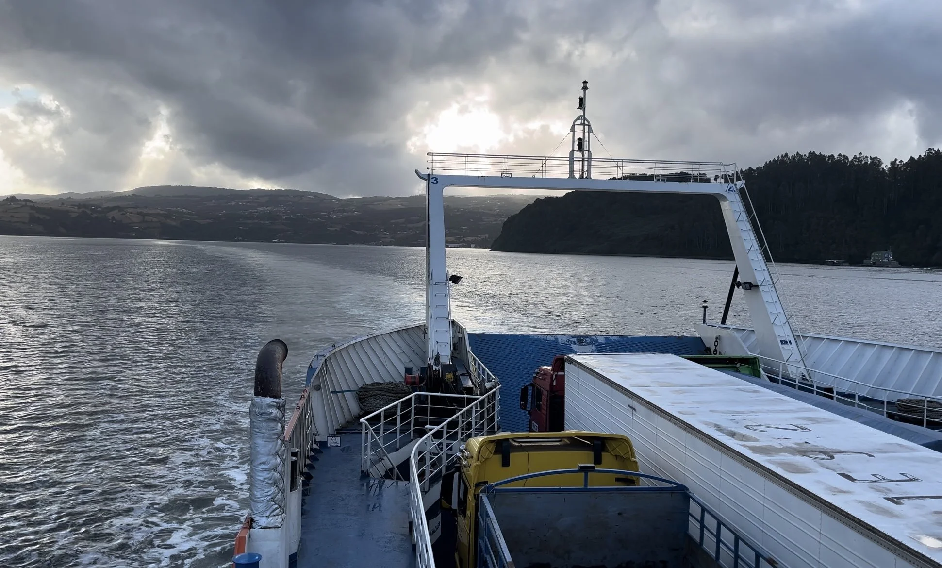 Ferry leaving Chiloé