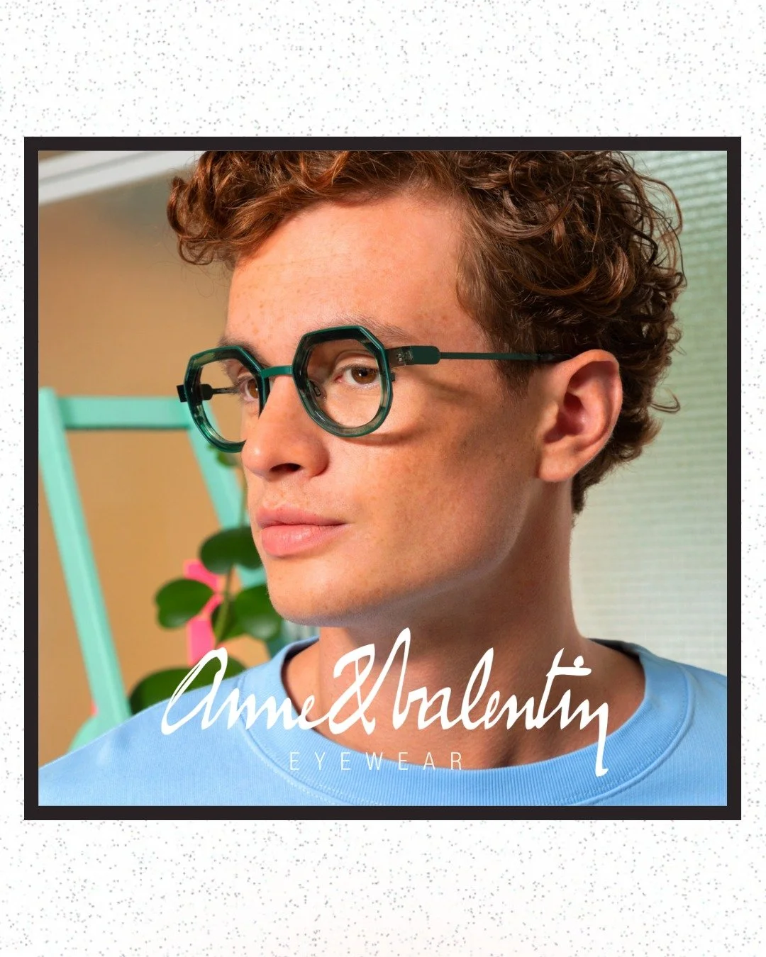 Model BALTO - Concept BIBLOCK

BIBLOCK is the result of an encounter between flexibility and rigidity, warmth and cold. A defined geometry. A direct language. Bold, explosive colors. The design itself is strengthened, almost highlighted.

📸 @AnneetV