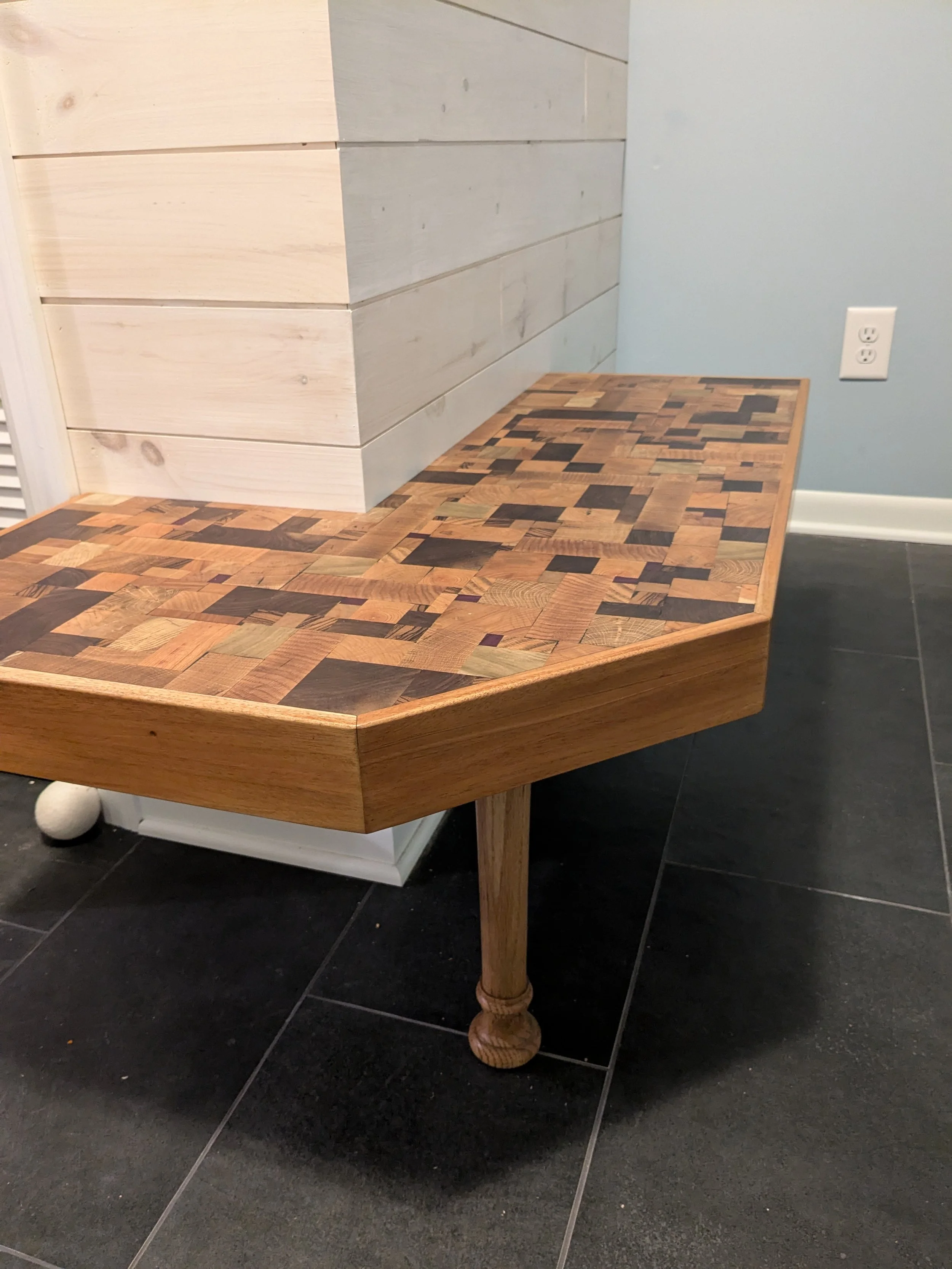 EntryBench01.jpg