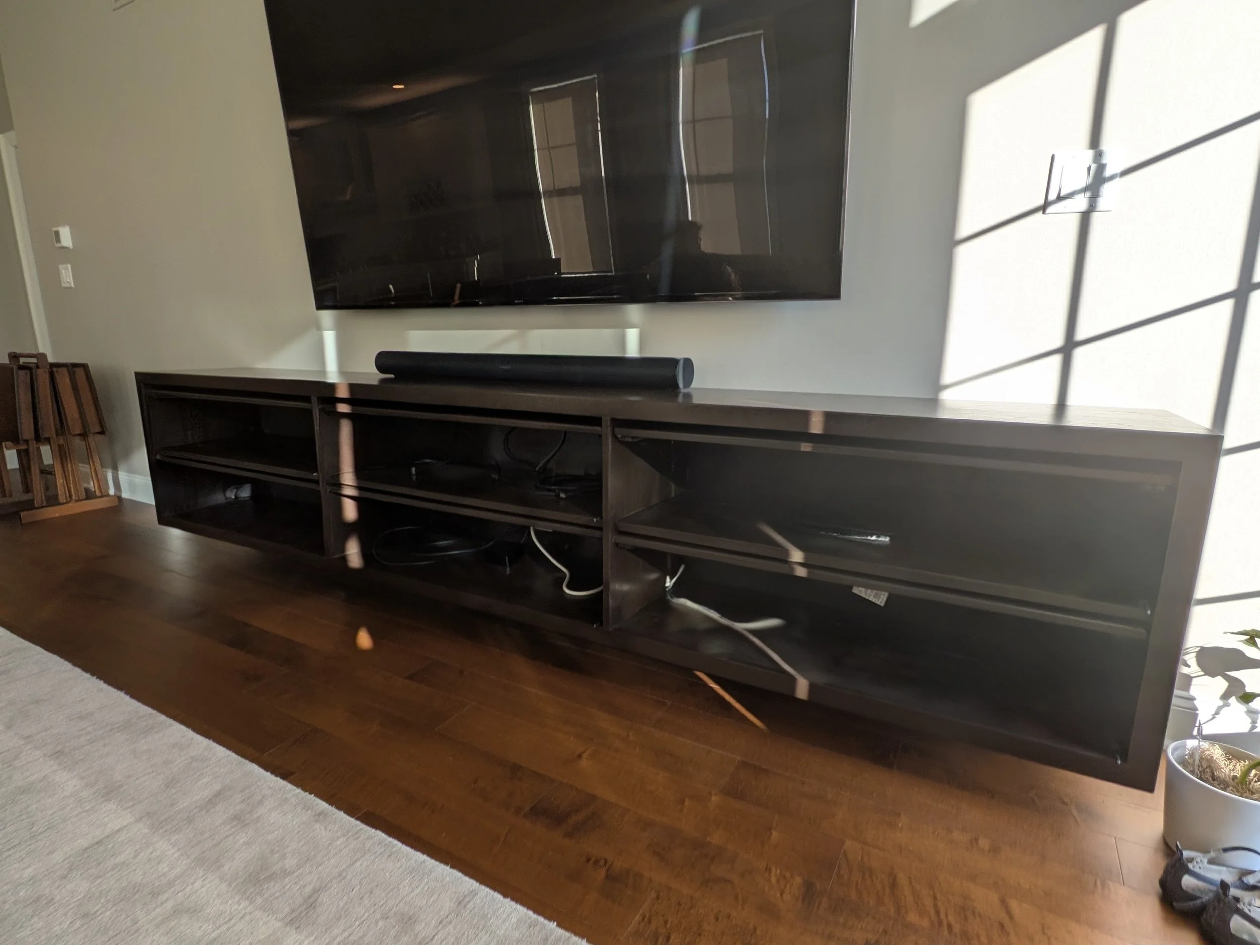 Carls Cabinet (9).jpg
