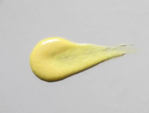 Retinol_Exfoliating_Scrub_Smear-600x455.jpg