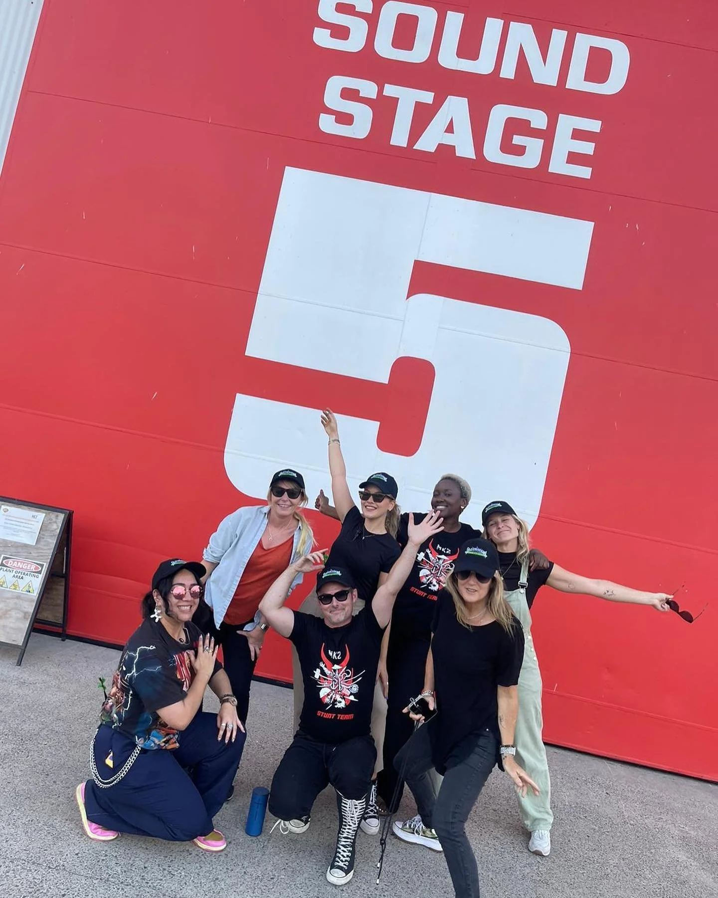 MK2 WRAP 💥
Thanks to the cast and crew. What a ride!

HMU DEPT: @nikkigooleymakeup @chrissyzemurahair @shazrmakeup @waianaw @infinitefx_cole_ @michelle.maxwell.hairartist @jodie_hellingman @hollieashcroft @taylah.johnstone