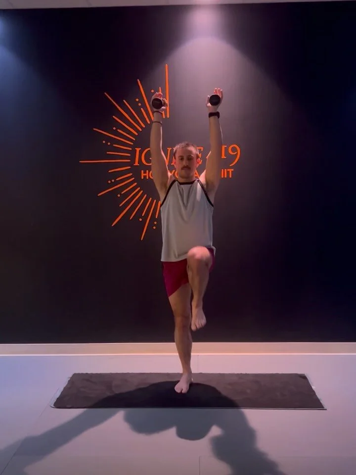 IGNITE AT HOME
Your new monthly obsession 🔥

One video. Each month.
A quick 15-minute burn whenever you need it. Perfect for busy days, travel days, or when you just want a little extra movement. Grab your mat, an optional set of weights, and turn o