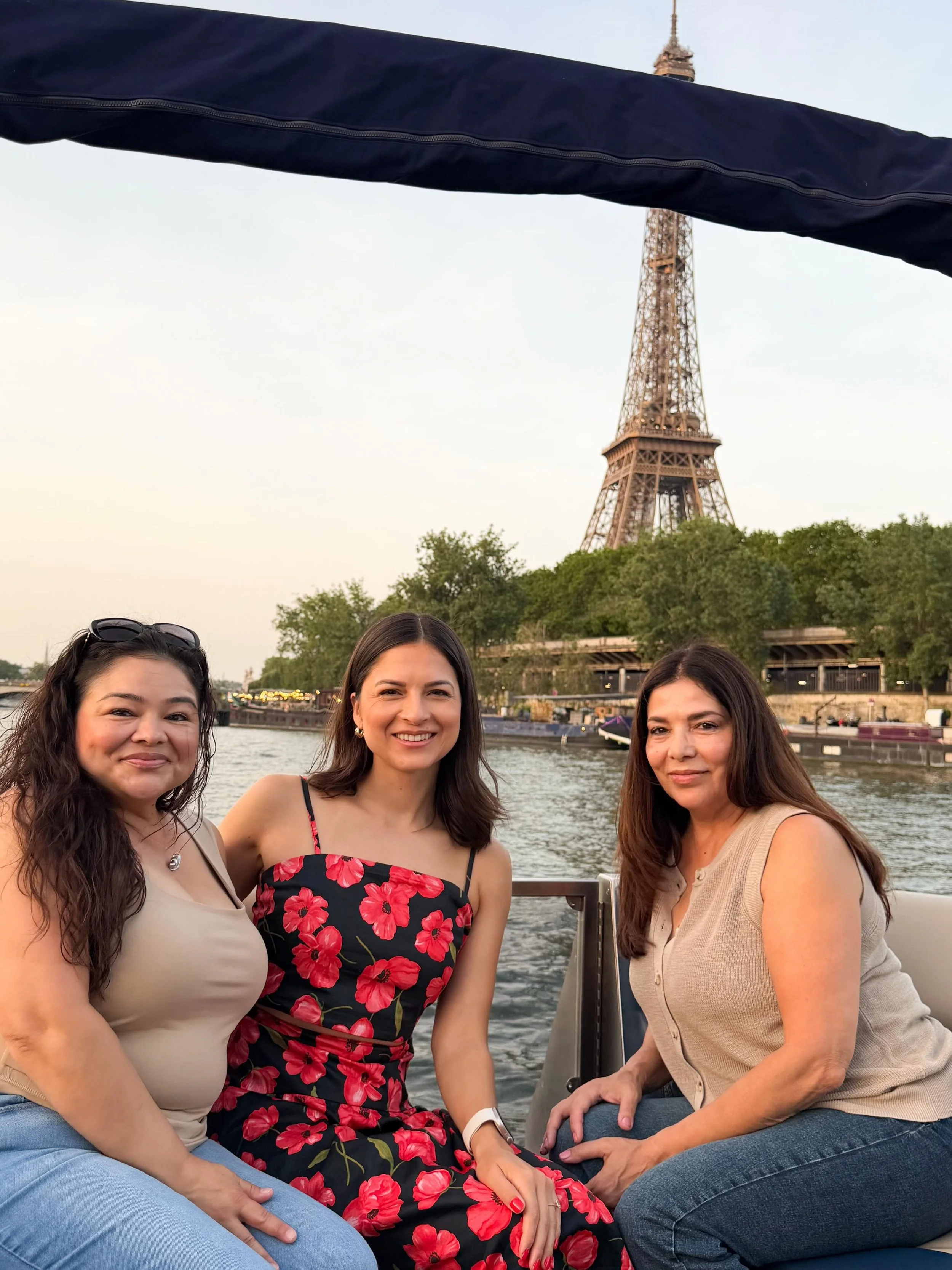 My Paris Travel Guide is here! 🇫🇷

This was my third trip to Paris, and I somehow fell even more in love with the city than before. I&rsquo;ve loved even the idea of Paris since I was a little girl, so much so that I&rsquo;m learning French to hope