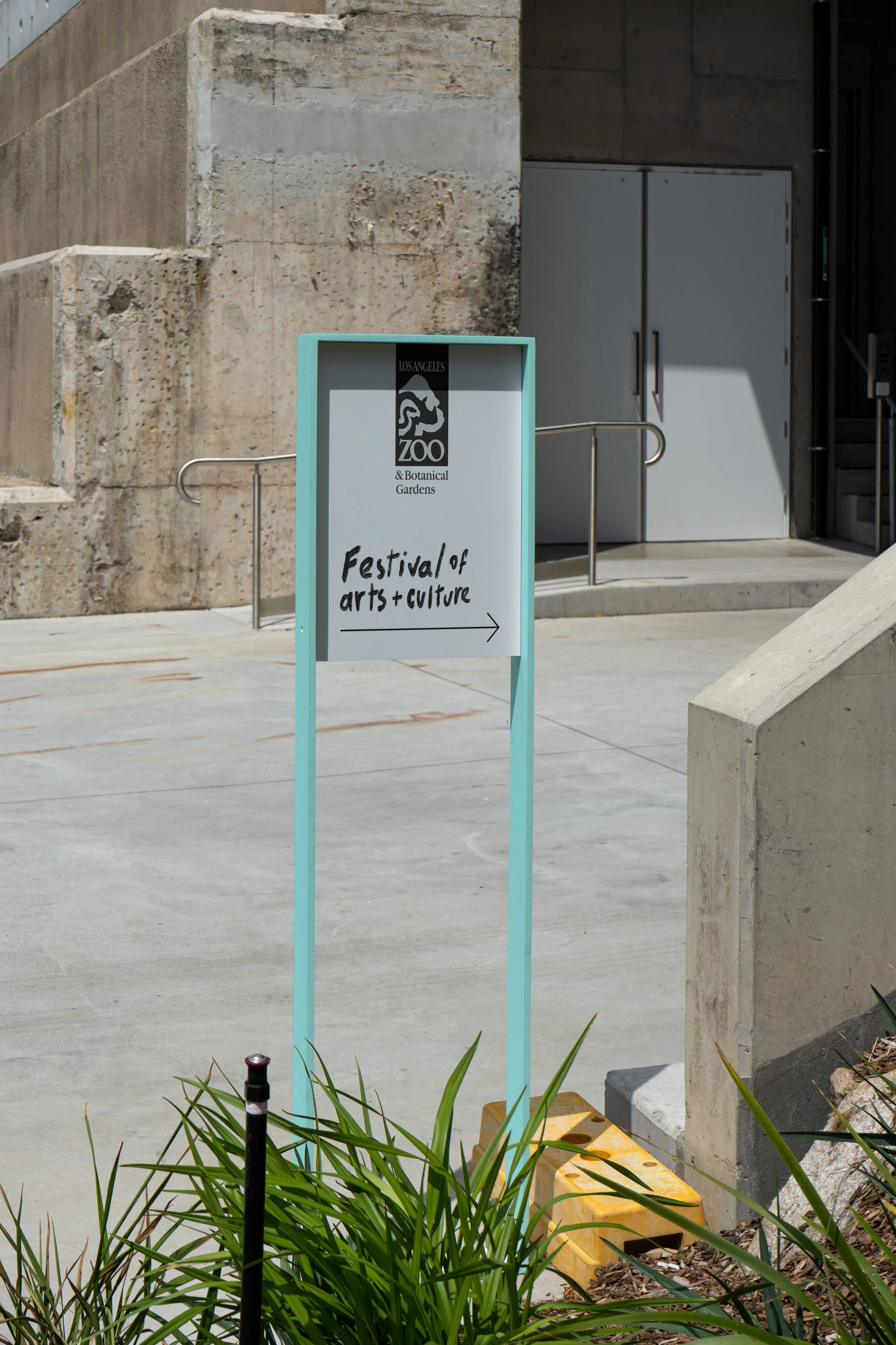 MM_Sign_SG-SYDC-03.jpg