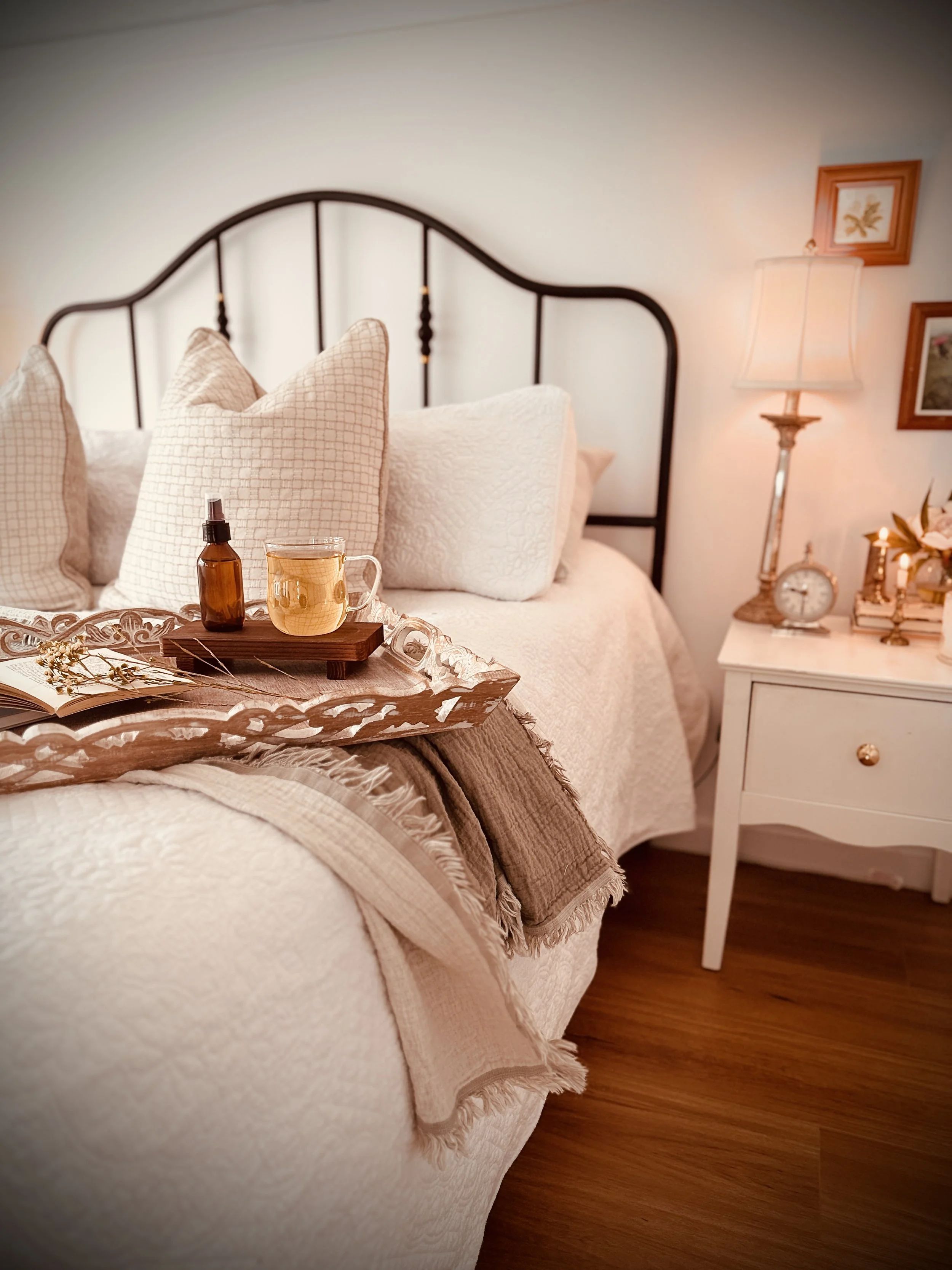 Chamomile dream pillow spray, a natural herbal sleep remedy