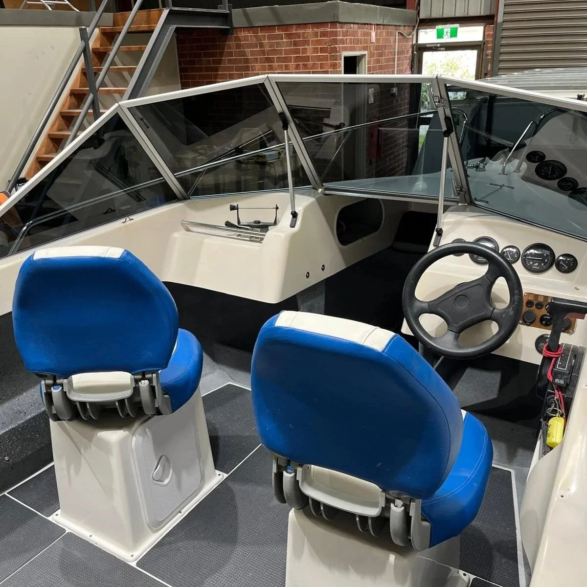 Marine Glazing | Windscreens