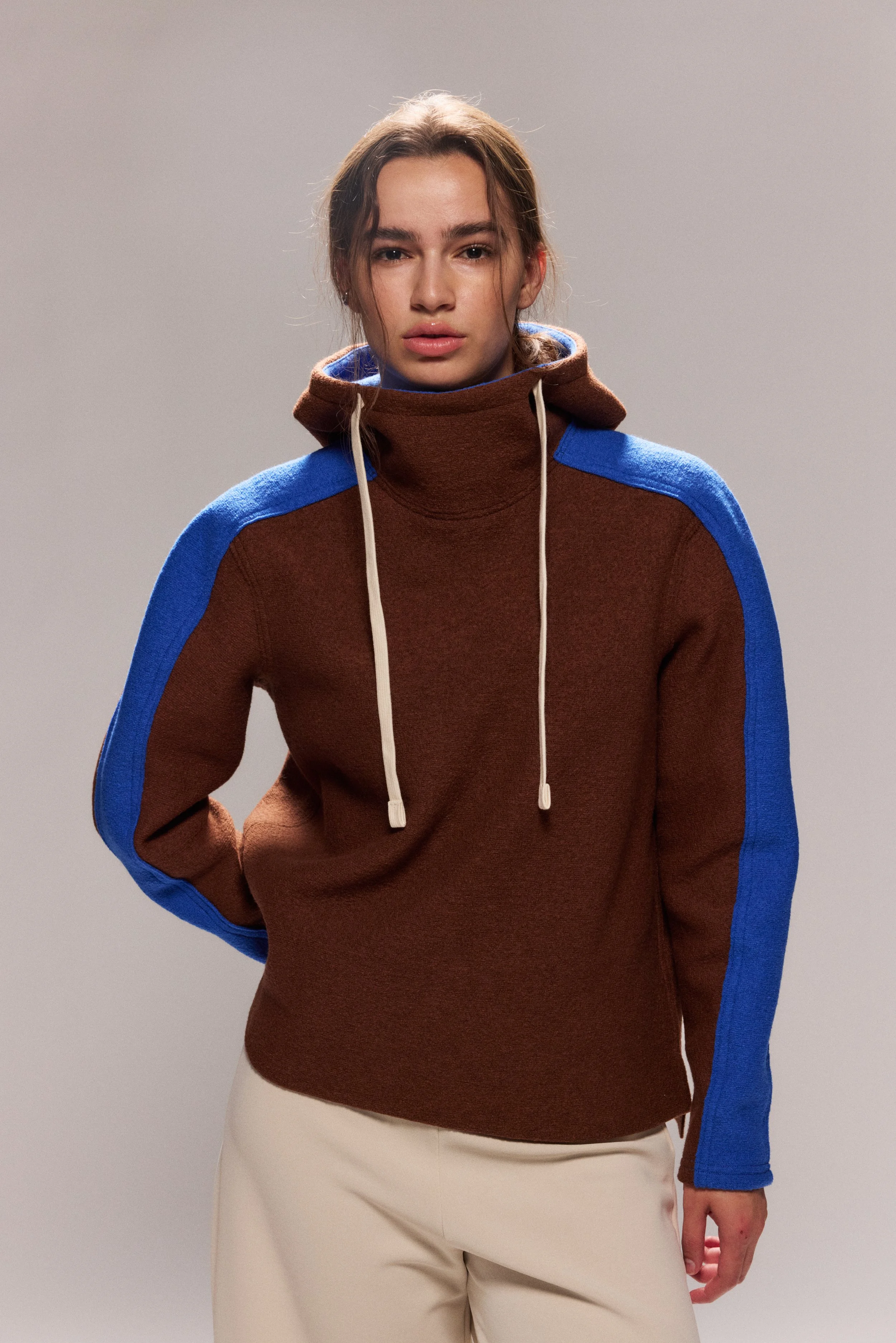 Mise en Scene Merino Pullover Hoody: Earth & Cobalt