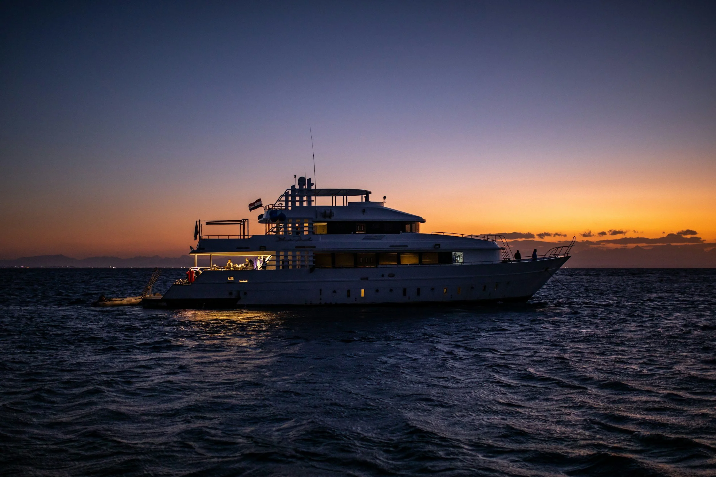 Private Boat Charter West Palm Beach &amp; Peanut Island: Your Guide to Luxury on the Water