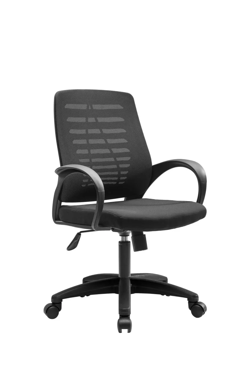 Black office chair with mesh backrest, cushioned seat, and rolling wheels, isolated on white background.