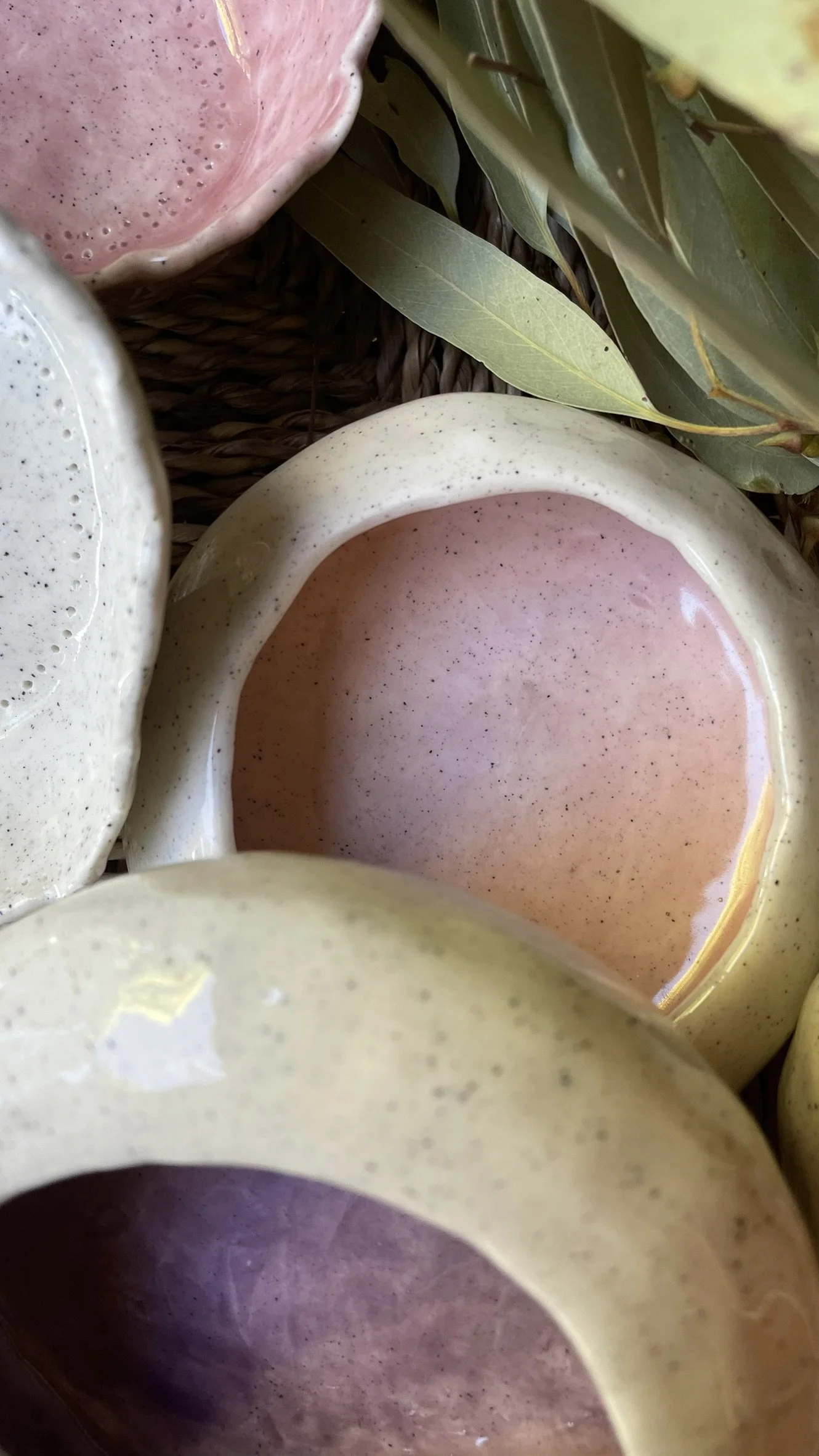 Coloured cuddle bowl