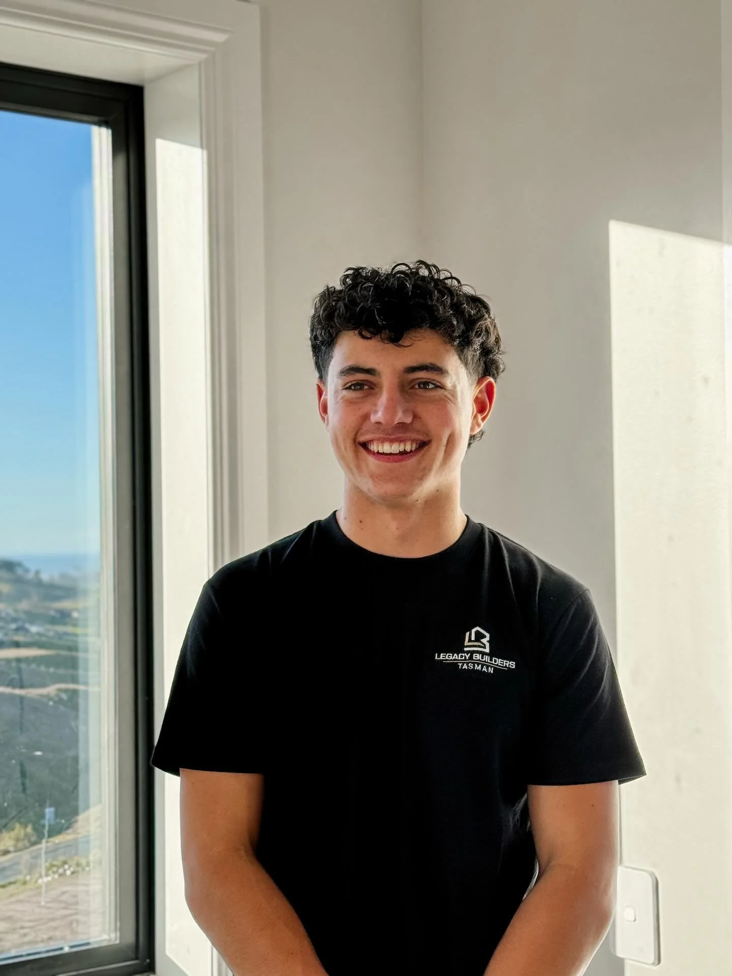 MEET THE TEAM!

Every site needs an apprentice&hellip;. and ours is Reggie Sim, small in size, huge in energy. Feeling down? Reggie&rsquo;s got the cure. Most likely a cold Summit Ultra. As Mumma Courtney says: &ldquo;Little Reggie&rsquo;s going to b
