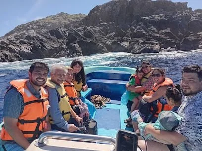 MoanaNui boat tours