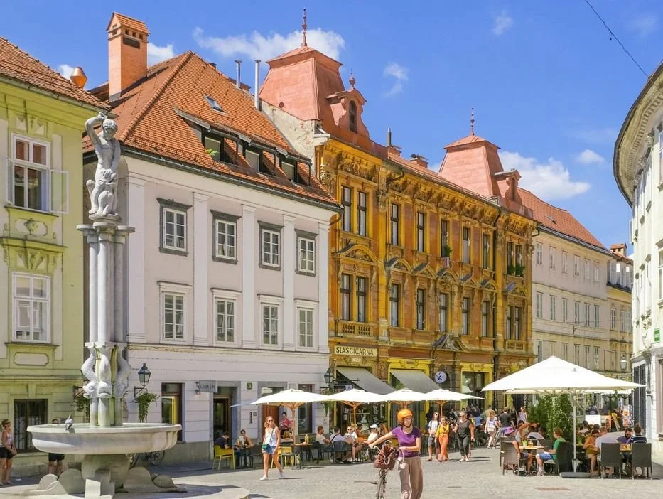 wizi.hr - Wizi is a taxi company that combines the latest innovations with premium transportation service