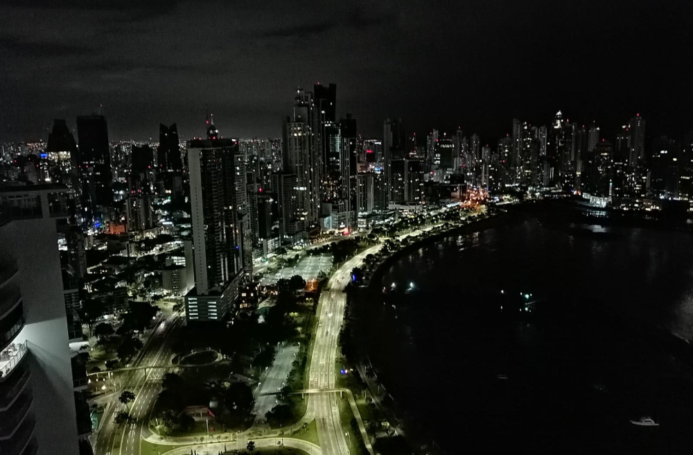 Amber Moon Panama Taxi Service