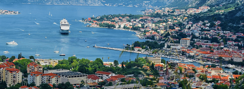 Aura Montenegro - shuttles, tours, transfers and car rentals