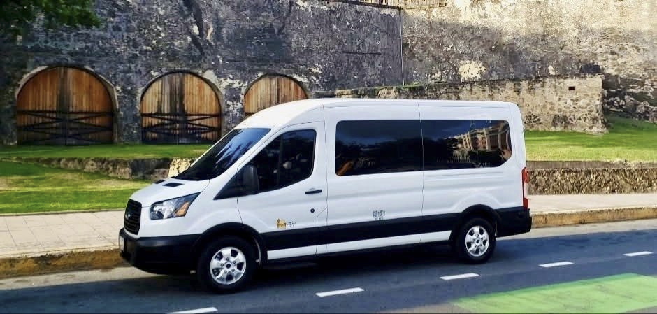 Wilbert Taxi Services, San Juan, Puerto Rico - professional transportation