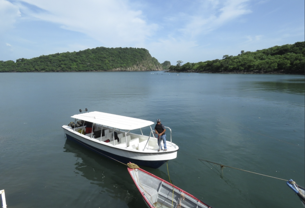 Ruta del Golfo - El Salvador to Nicaragua - Pacific coastal route linking beaches, fishing towns, and culture