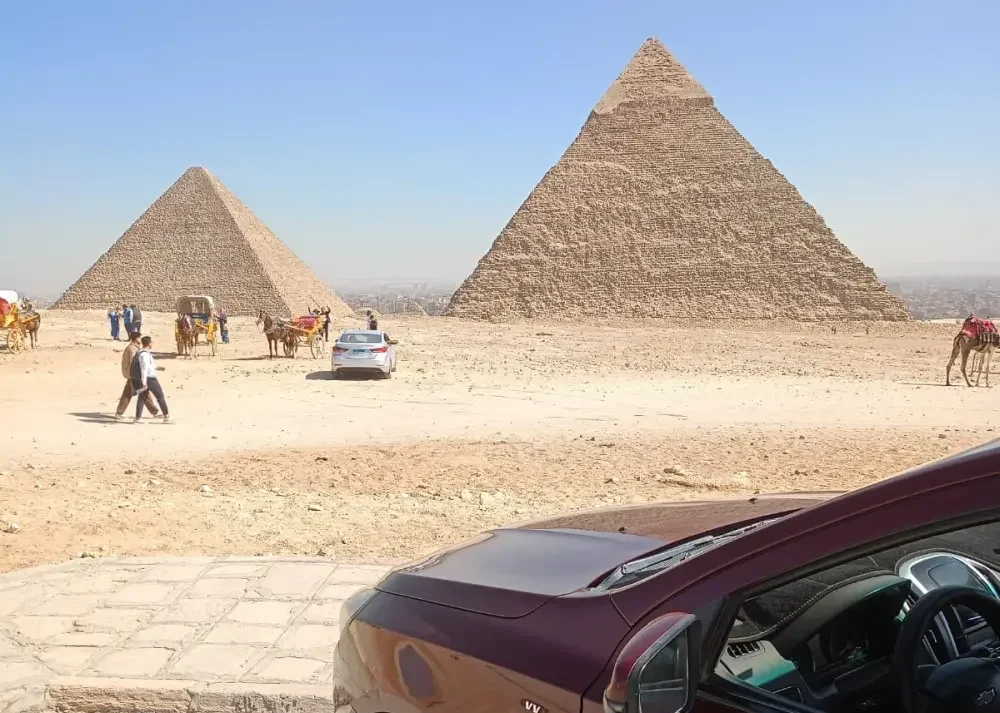 Medhat Abu Mahmoud – Cairo Drive