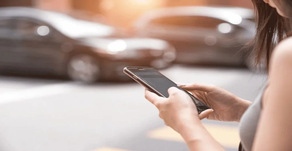 https://celine-minicab.co.uk/