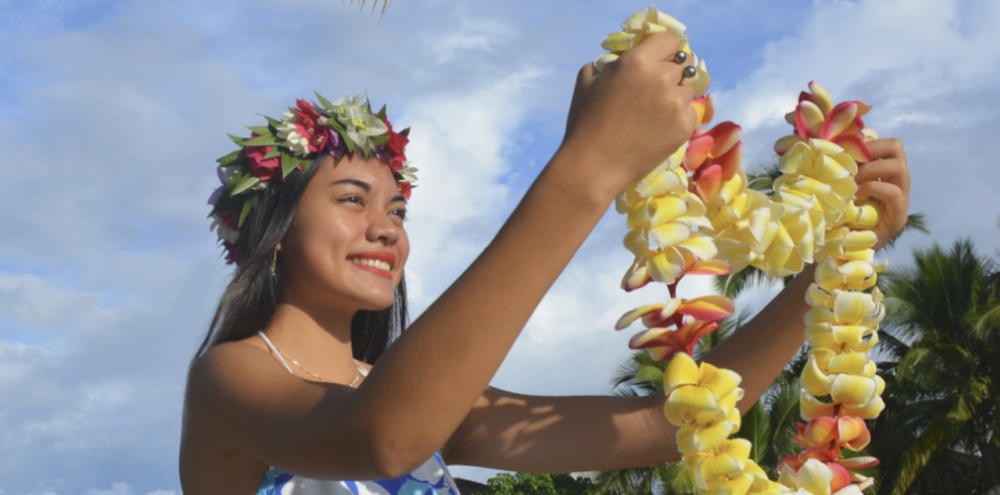 Paradise Tours Tahiti - our specialty is transfers - no group is too big or small.