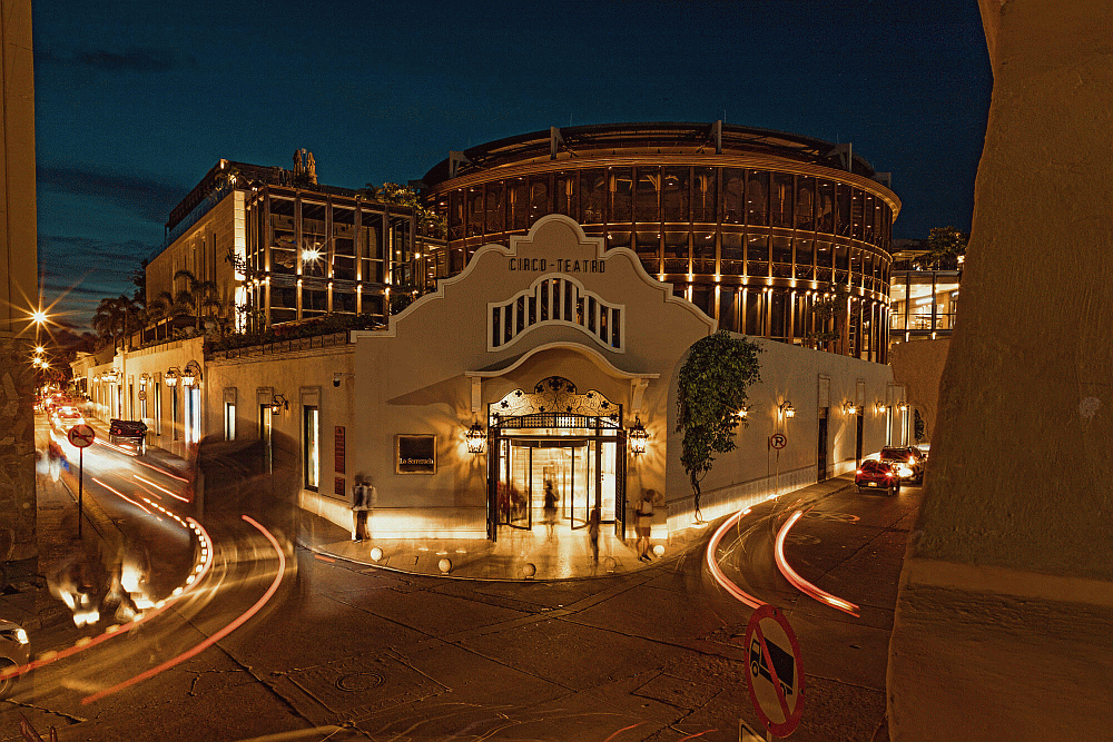 truecolombiatravel.com