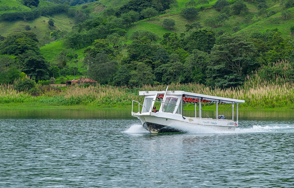 Monteverde to Arenal (La Fortuna) montetours.com Costa Rica