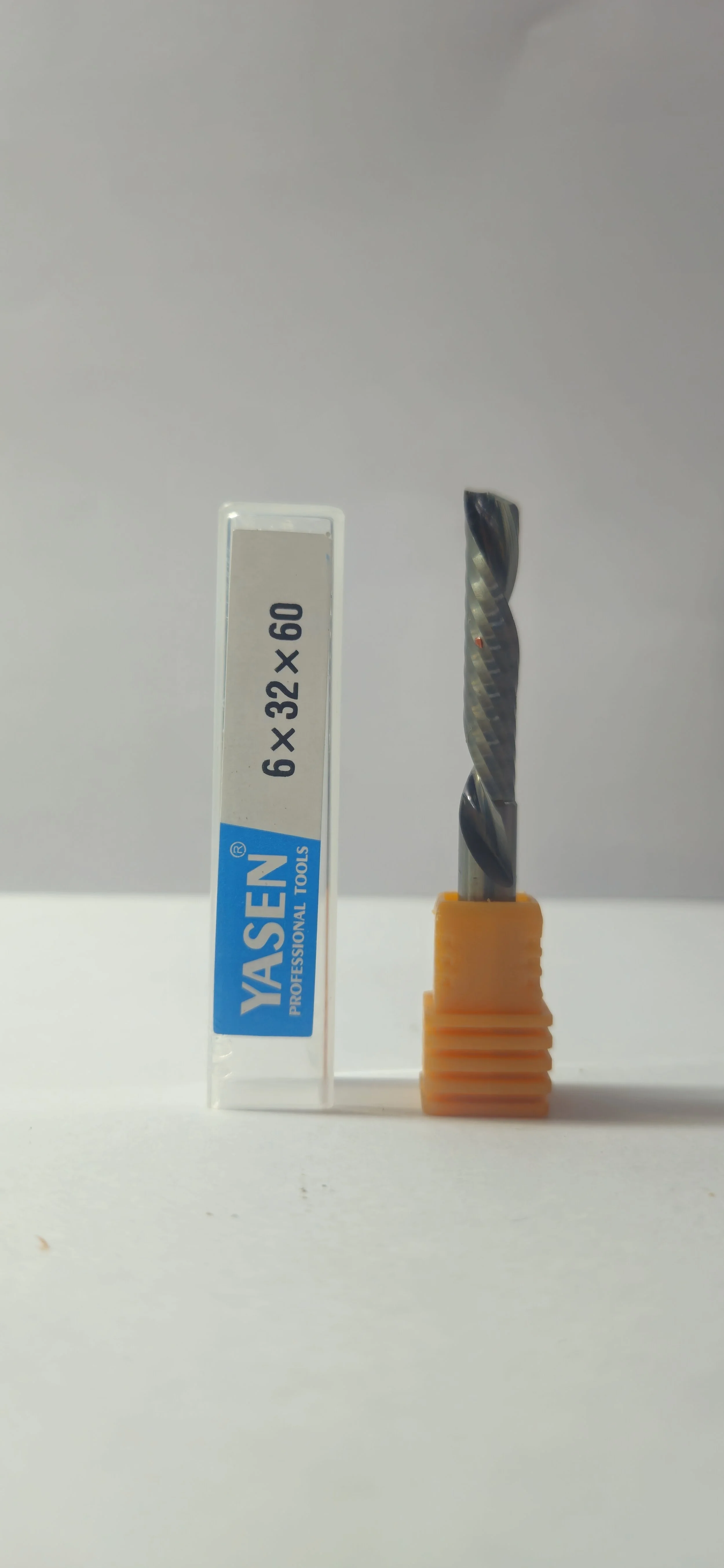 Down-Cut Bit – Ø6 FL32 TL60 (1 Flute)