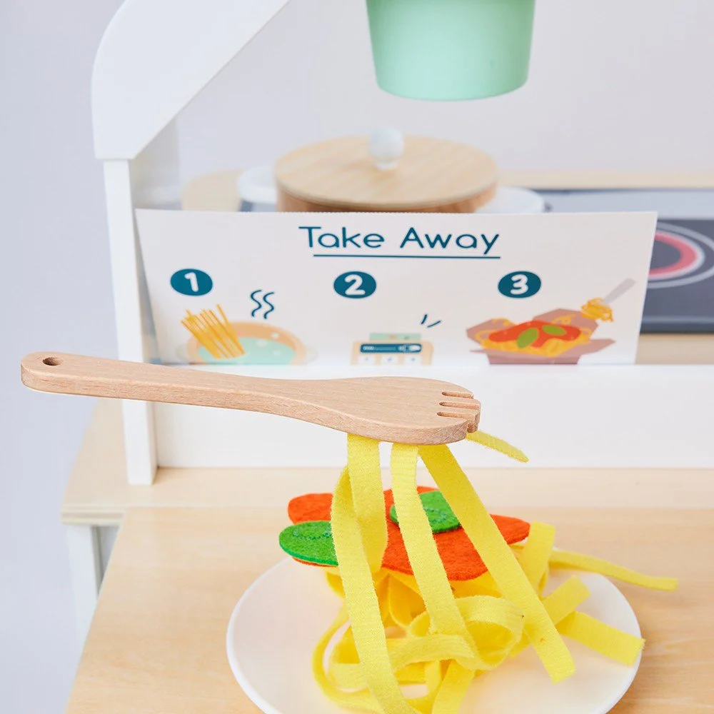 Studio Balzo_Little Chef Kitchen 2.jpg
