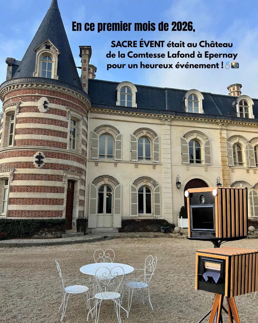 Le week-end dernier, nous &eacute;tions au Ch&acirc;teau de la Comtesse Lafond pour c&eacute;l&eacute;brer le mariage de Claire et Max. Ils nous ont fait confiance, et le photobooth a clairement su se faire remarquer ! 📸🎉

Avec de nouveaux accessoi