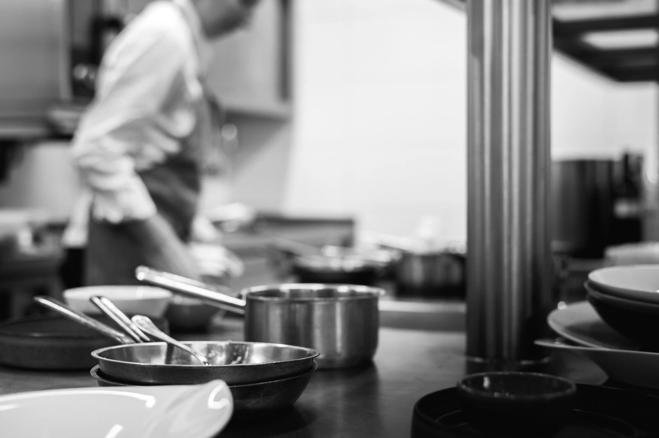 OPEN KITCHEN 