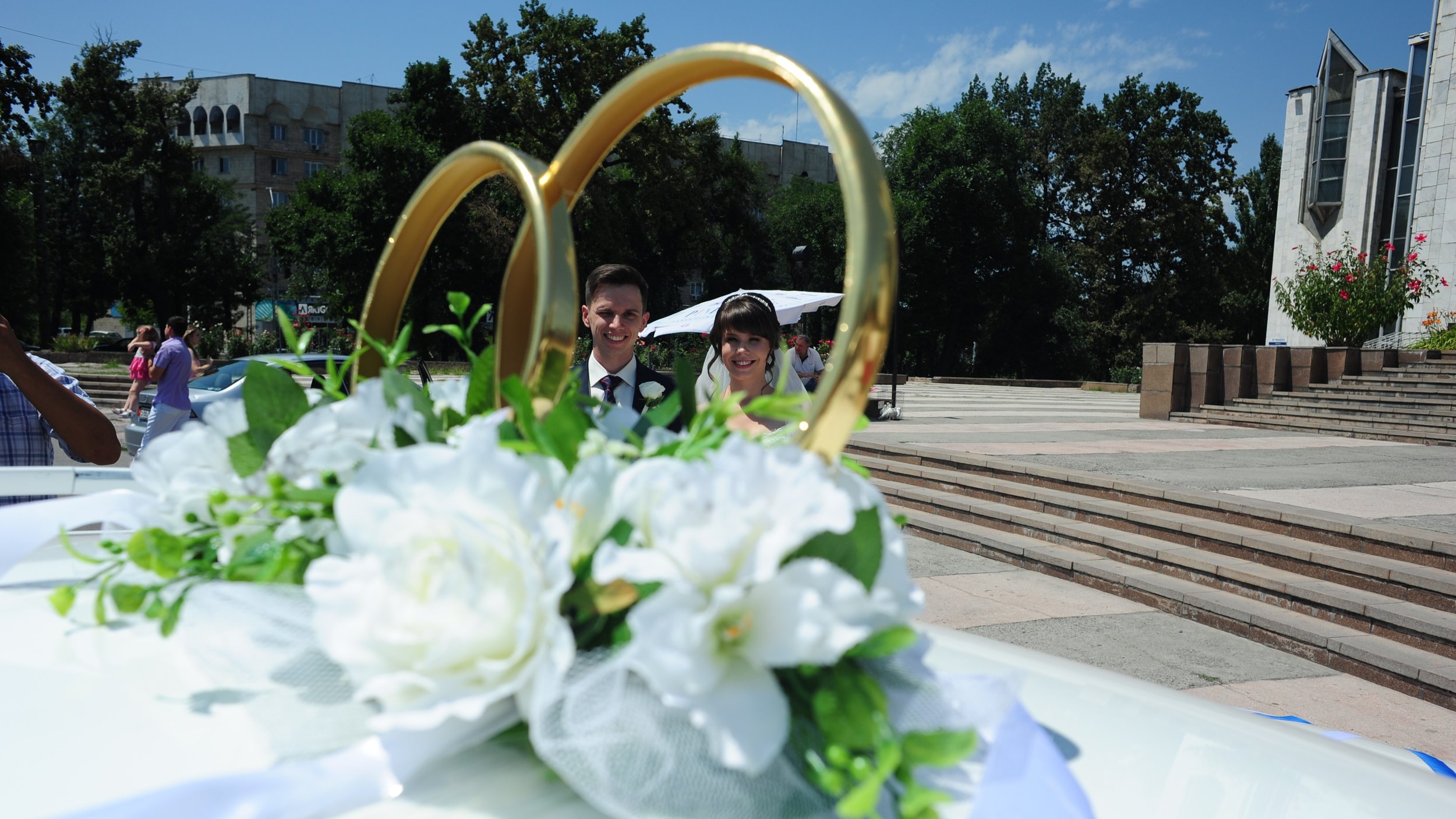 Non stop weddings at the 'wedding palace' in Bishkek, Kyrgyzstan